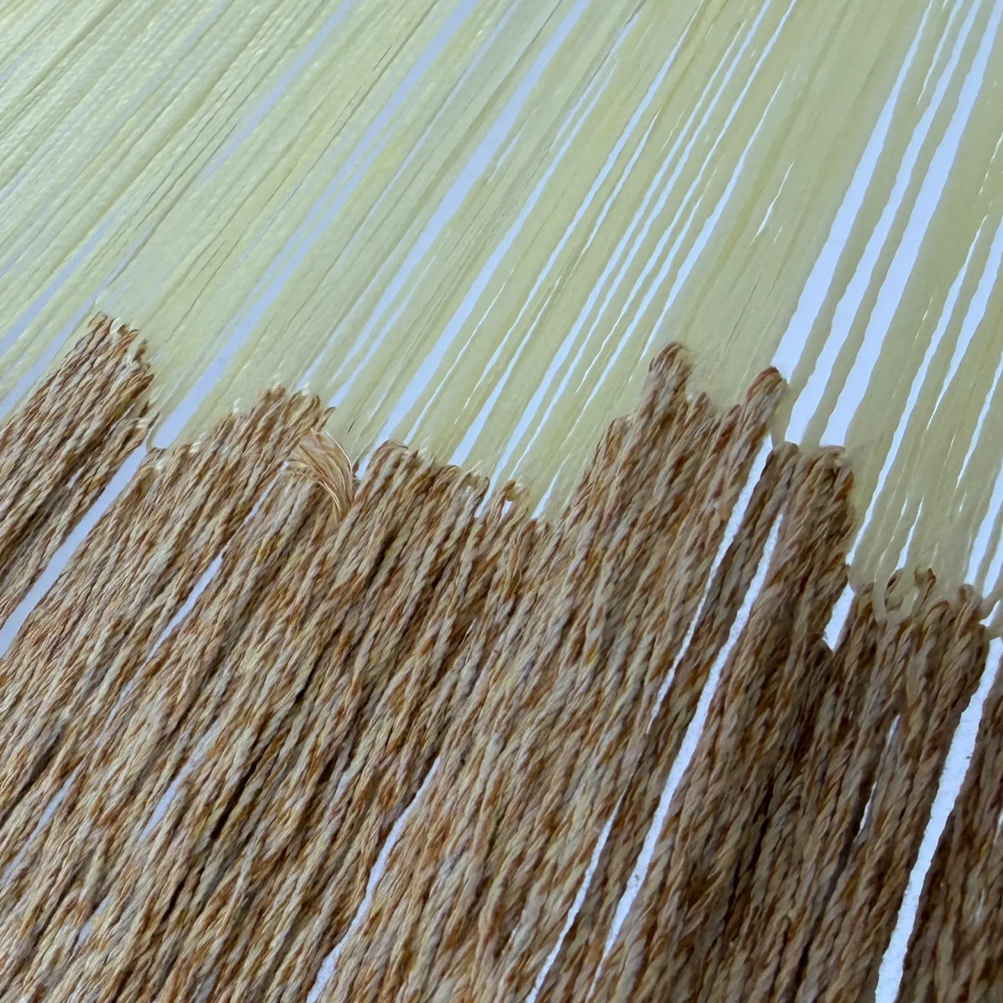 Unión entre cuerpo y brazo de hamaca Yucateca artesanal de algodón suave modelo Amarilla