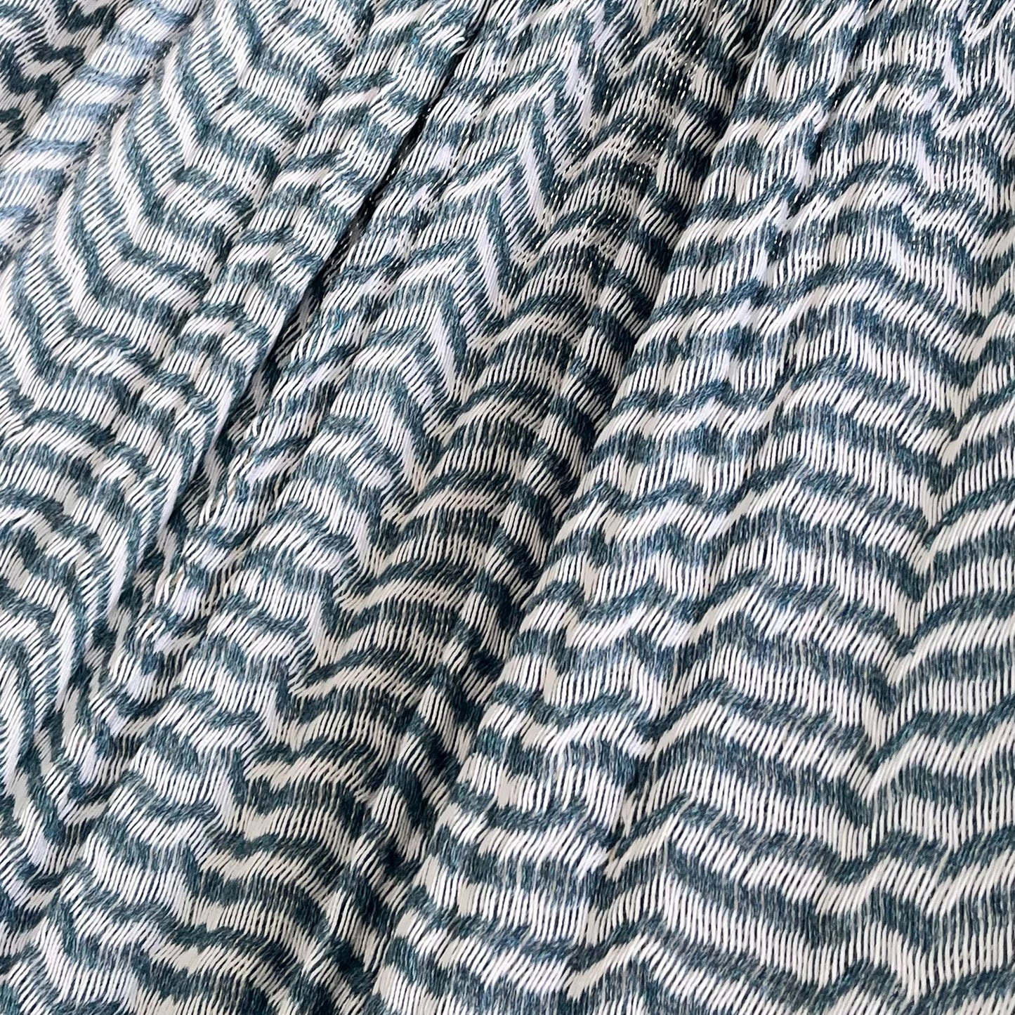 Detalle del tejido de algodón suave de la hamaca Yucateca artesanal azul