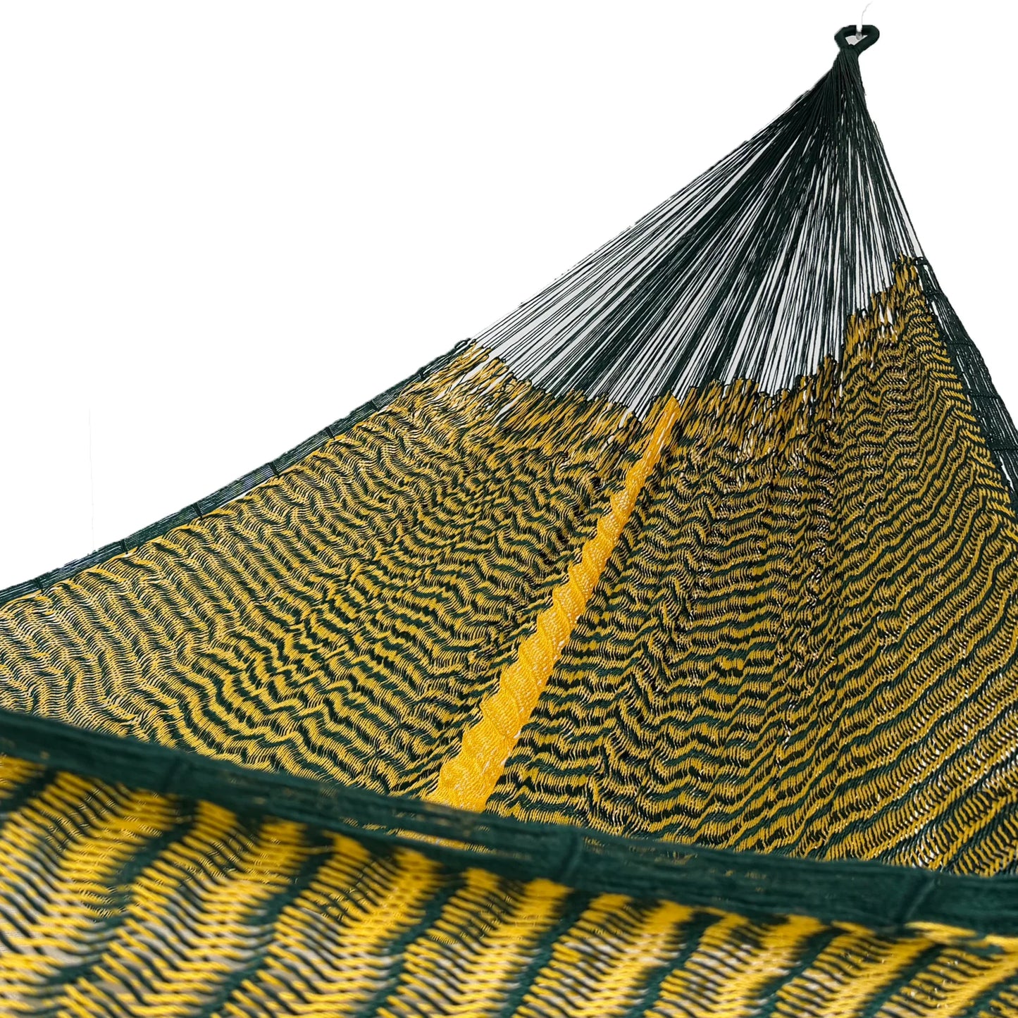 Interior de hamaca Yucateca de hilo 18 de nylon amarillo y verde mostrando el tejido y el brazo