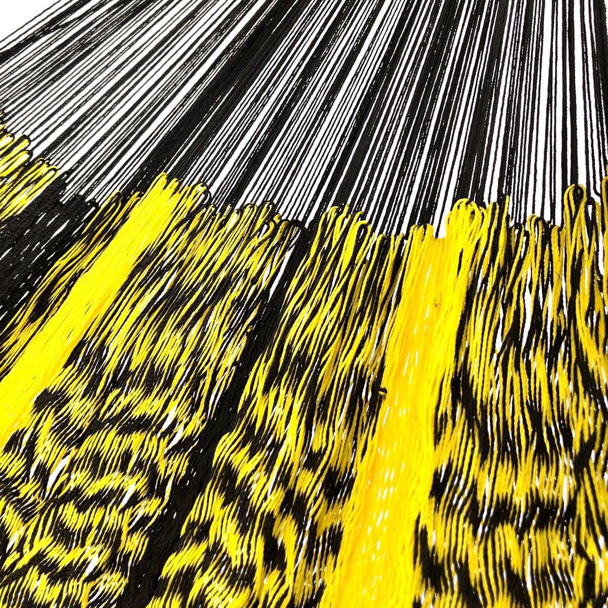 Unión entre cuerpo y brazo de hamaca Yucateca artesanal de nylon hilo 18 color amarillo