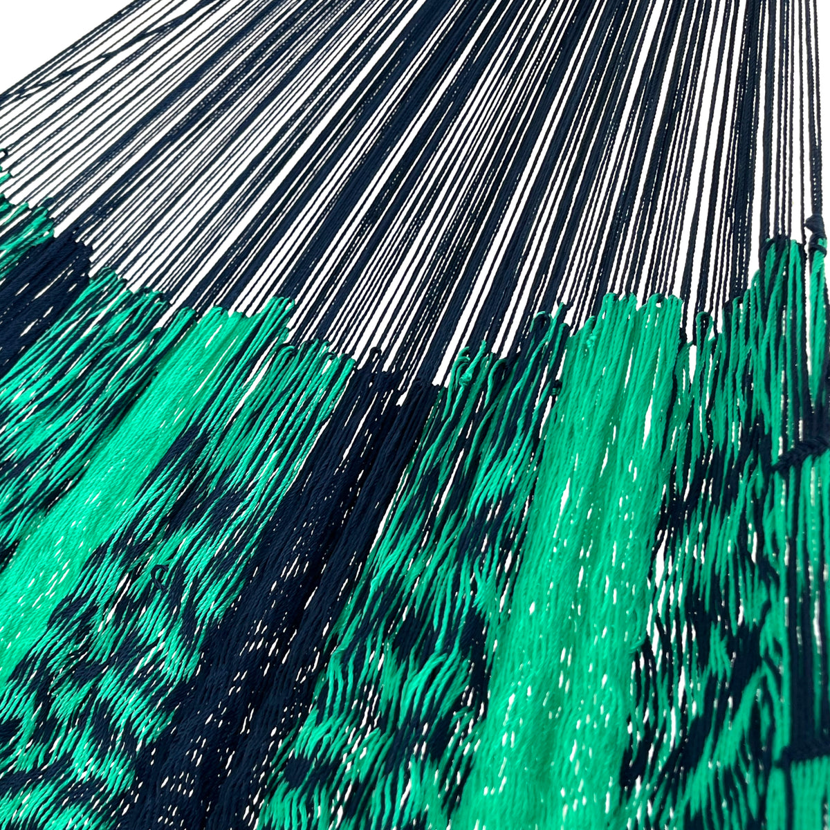 Unión entre cuerpo y brazo de hamaca Yucateca artesanal de nylon hilo 18 color azul y verde