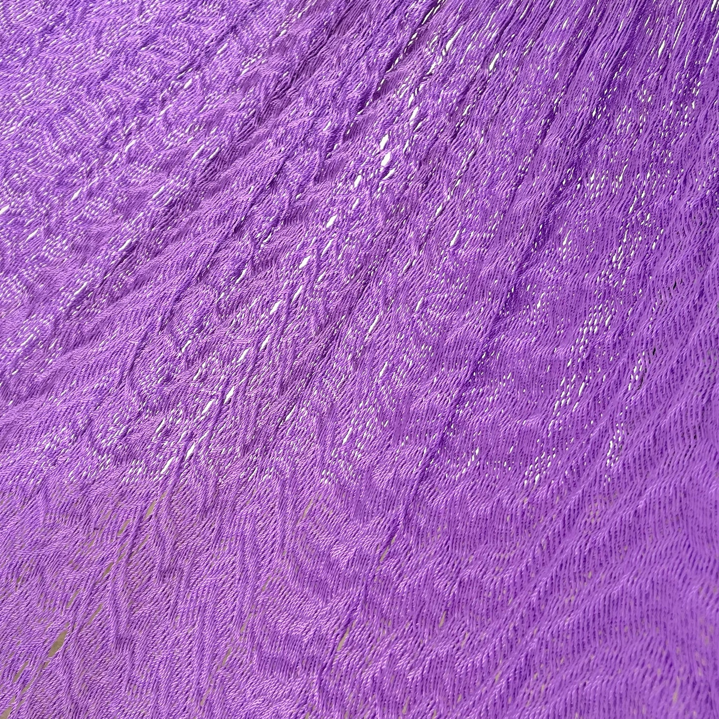 Detalle del tejido de nylon hilo 18 de la hamaca Yucateca artesanal morado