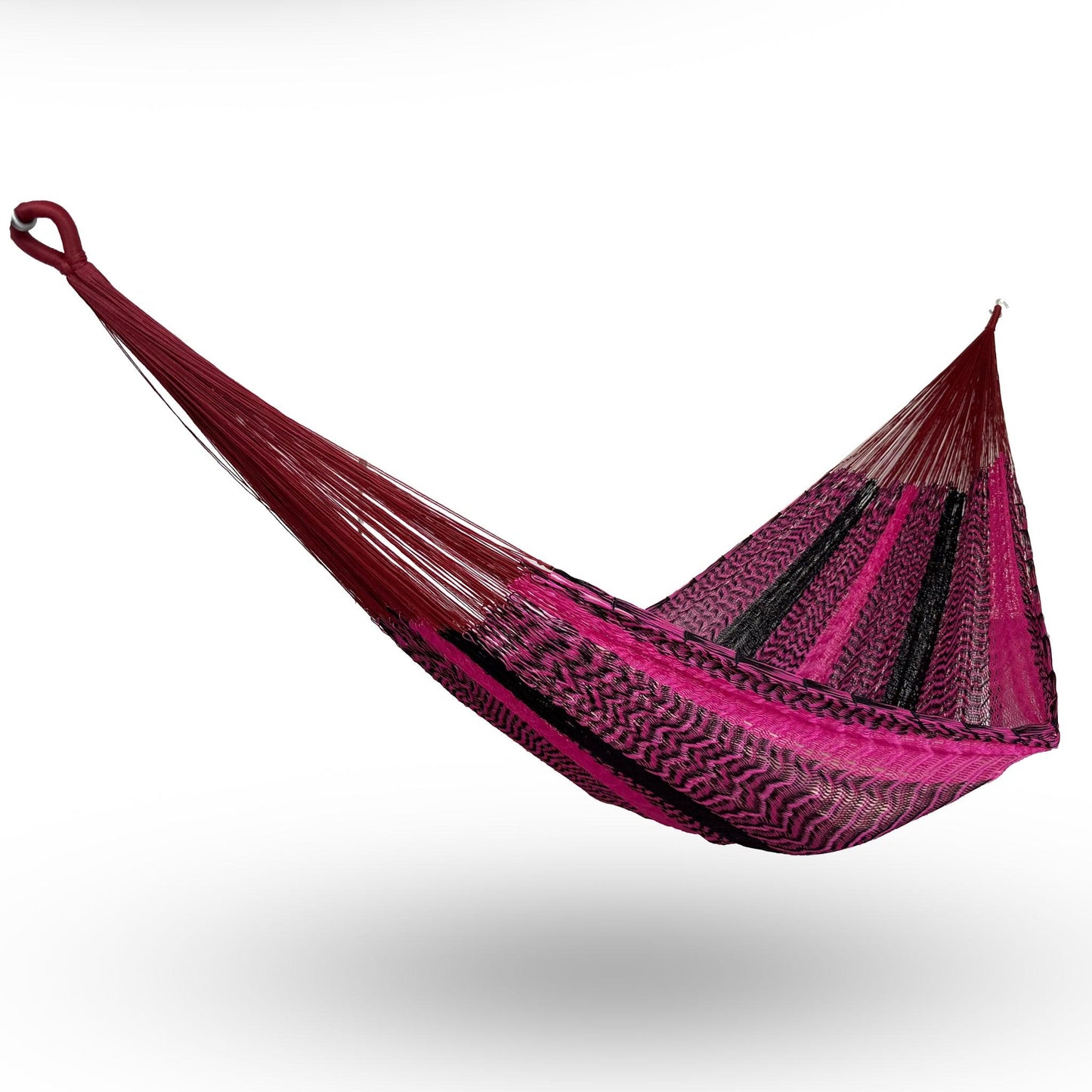 Hamaca Yucateca artesanal de nylon hilo 18 color rosa y verde oscuro colgada y abierta