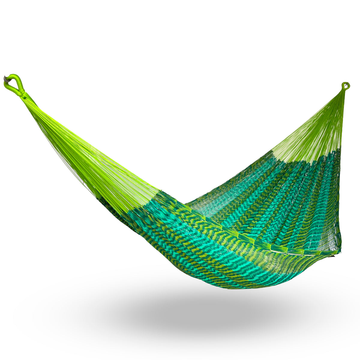 Hamaca Yucateca artesanal de nylon hilo 18 color verde oscuro colgada y abierta