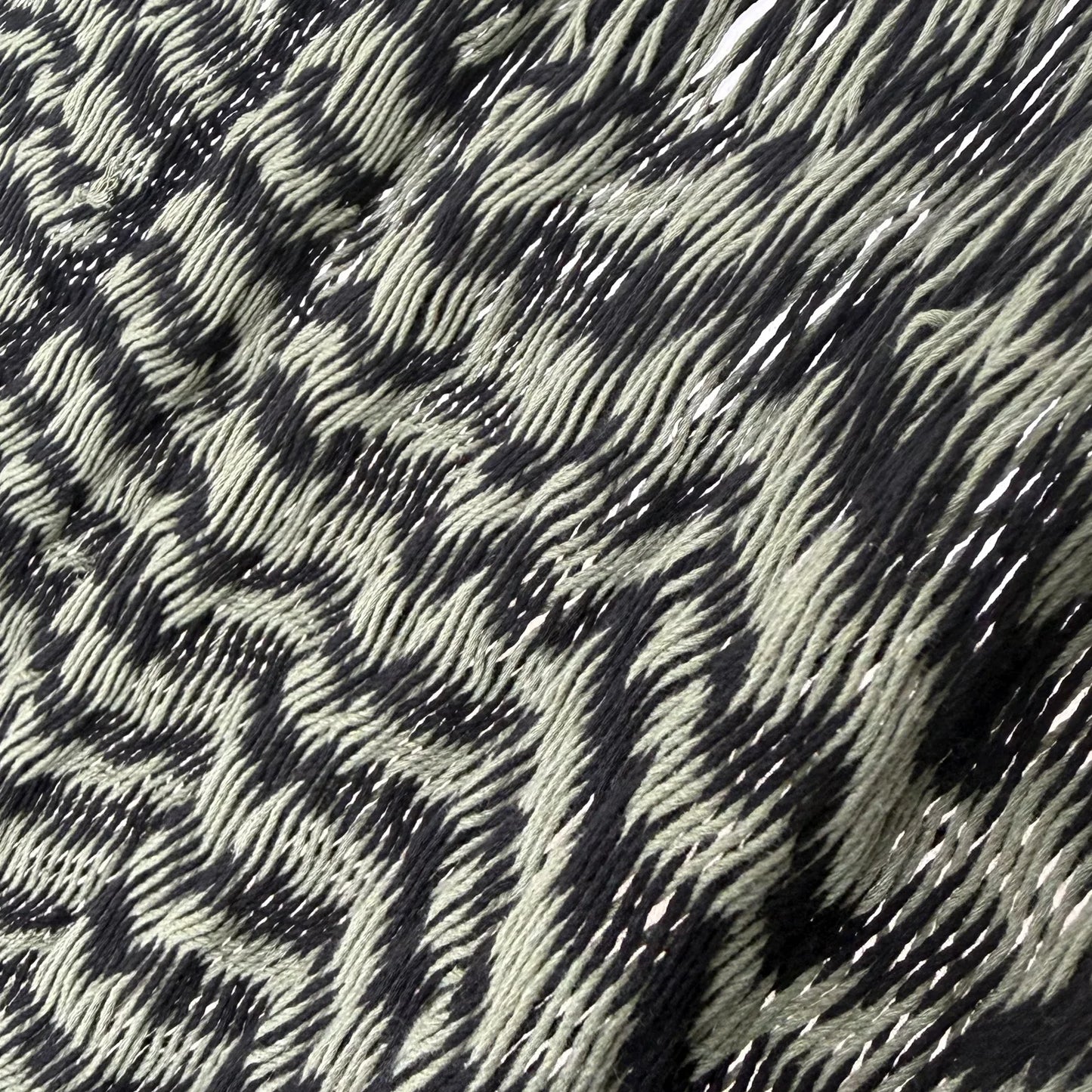 Detalle del tejido de algodón suave de la hamaca Yucateca artesanal modelo Verde y Negro