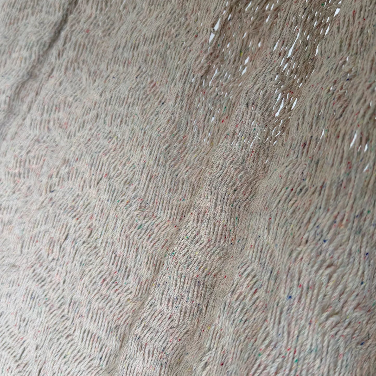 Detalle del tejido de algodón suave de la hamaca Yucateca artesanal beige oscuro