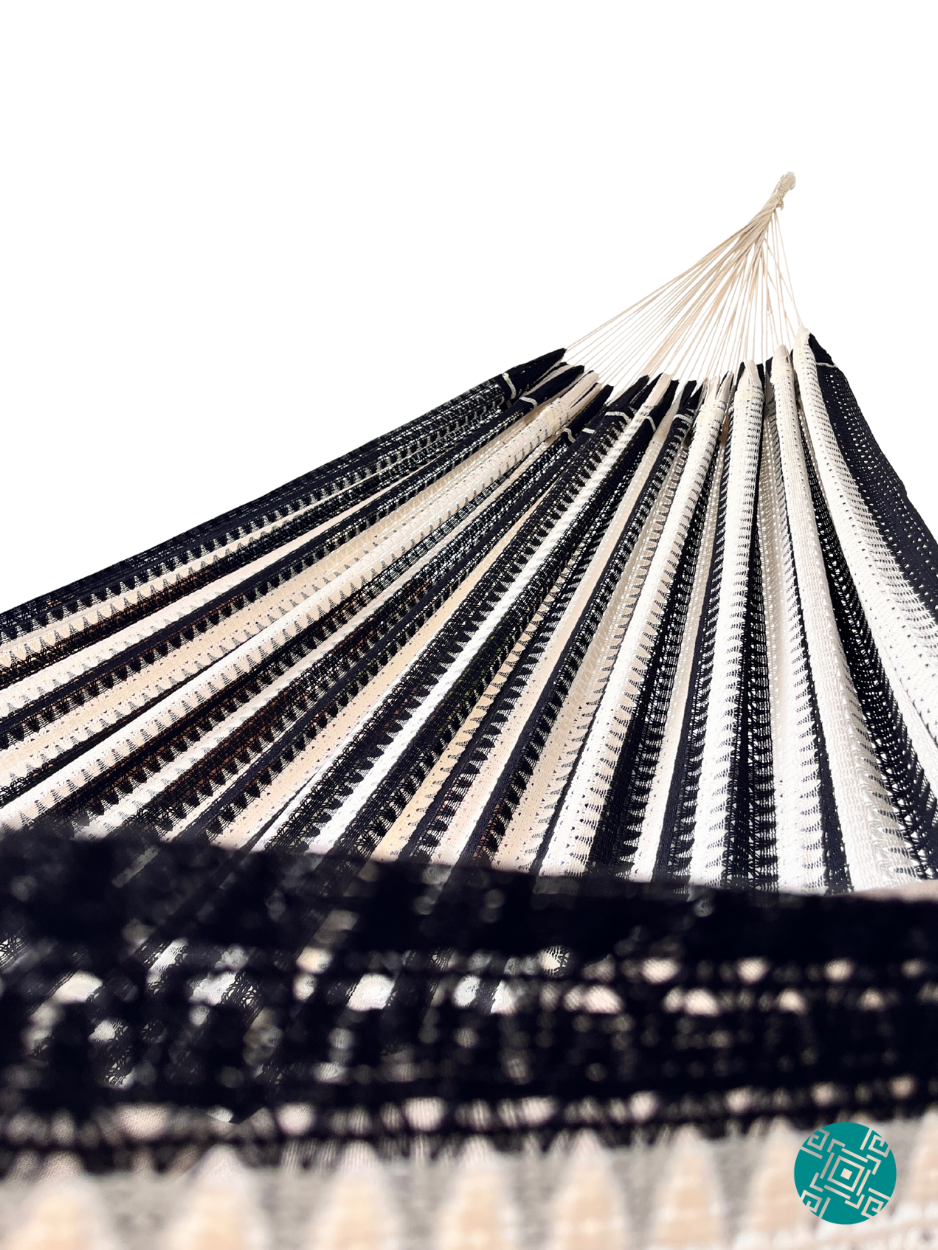 Hamaca Mexicana Negra y Beige King Size