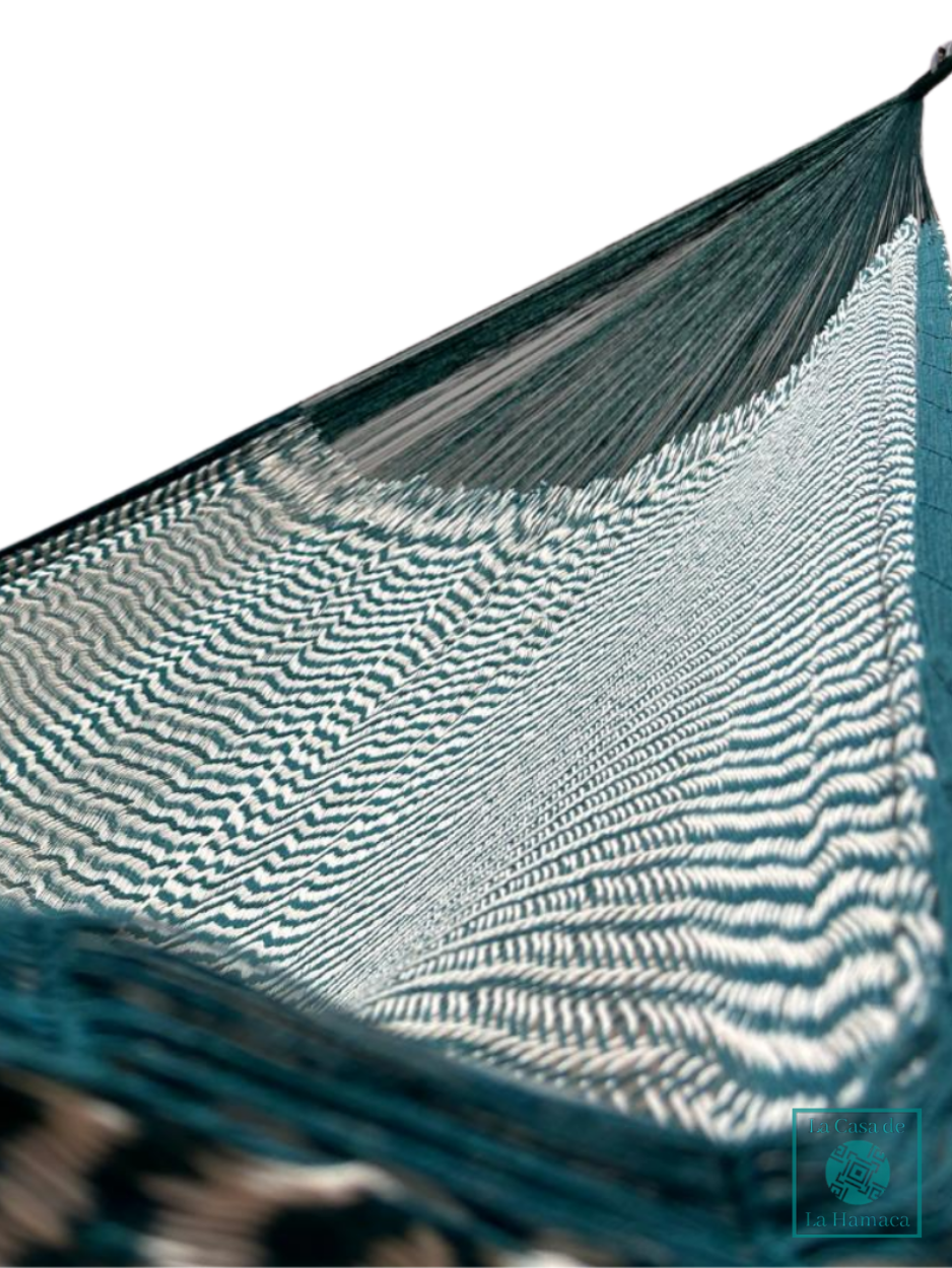 Azul Petroleo y Beige