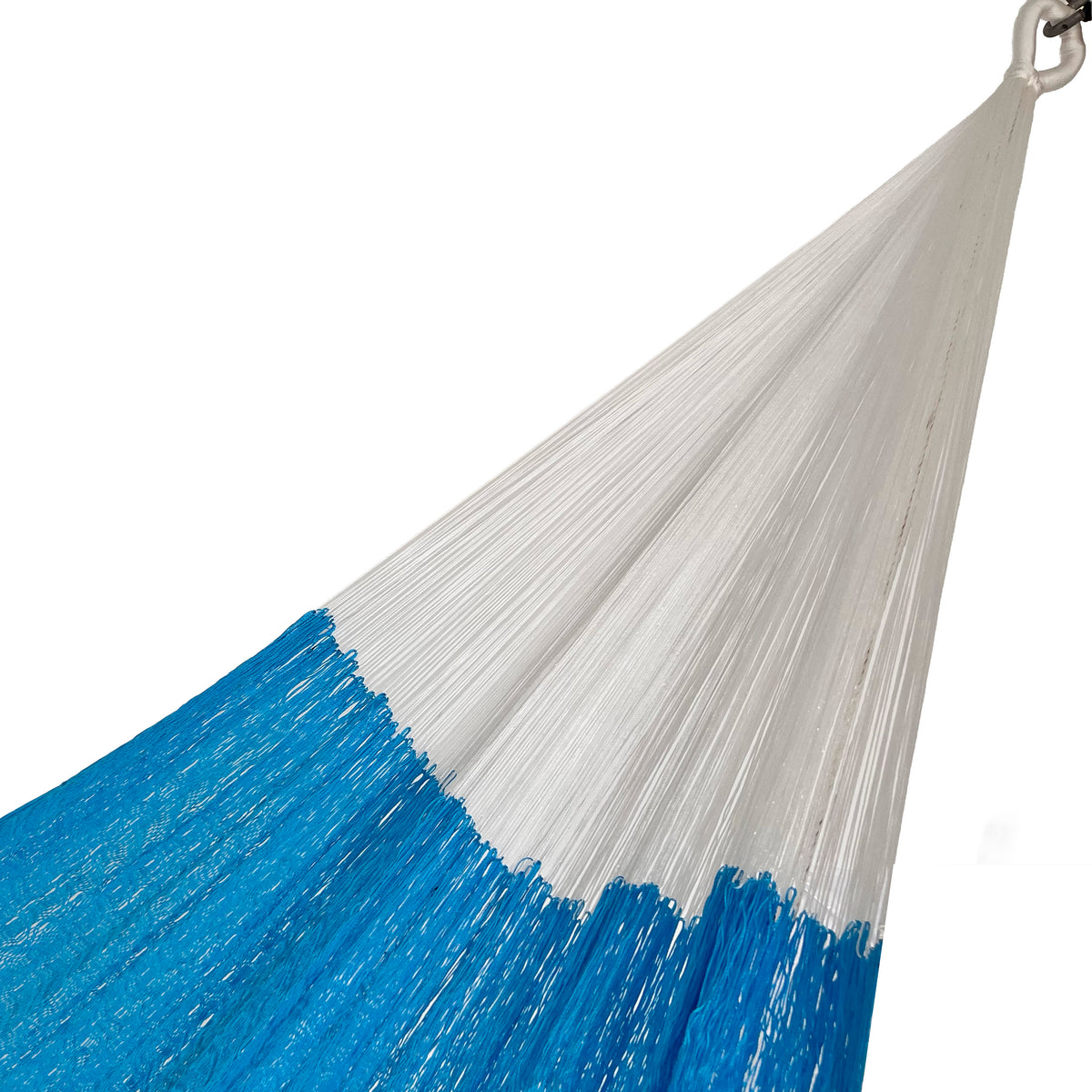 Brazo de hamaca artesanal Yucateca de nylon color azul claro