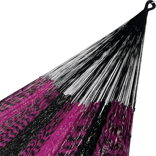 Brazo de hamaca artesanal Yucateca de nylon color rosa y negro