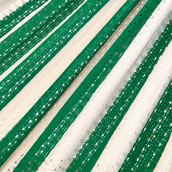 Detalle del tejido de la hamaca Mexicana verde oscuro