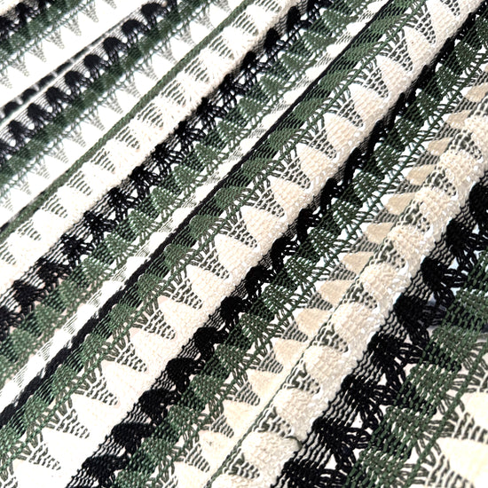 Detalle del tejido de la hamaca Mexicana verde y negro