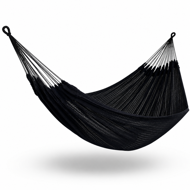 Hamaca Mexicana de algodón King Size color negro sobre fondo blanco