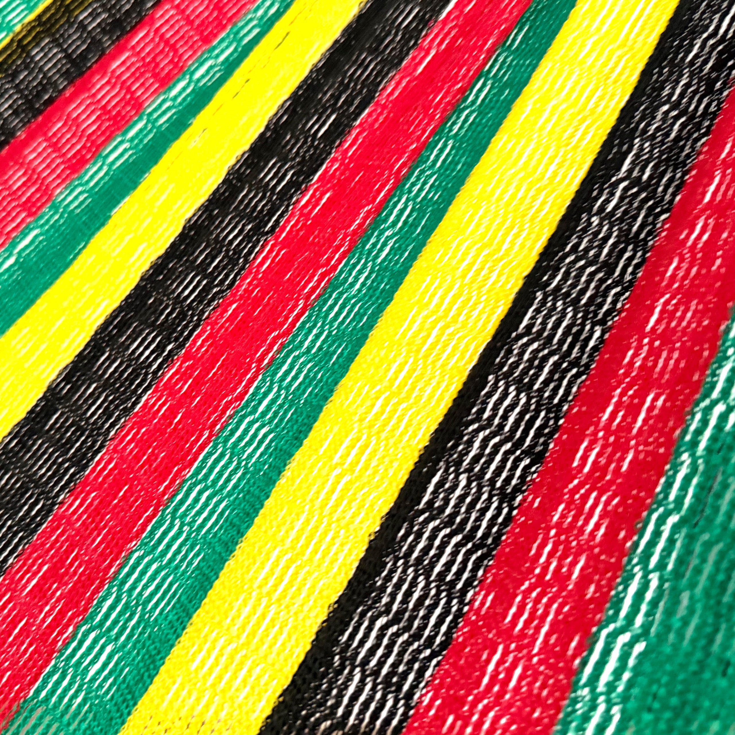 Detalle del tejido tipo red de nylon de la hamaca king size color Camerún
