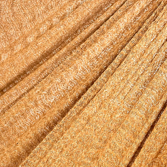 Detalle del tejido de algodón suave de la hamaca Yucateca artesanal amarillo oscuro