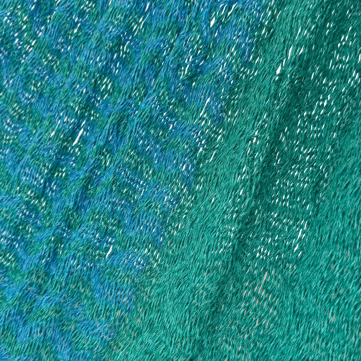 Detalle del tejido de algodón suave de la hamaca Yucateca artesanal modelo Azul Verdoso