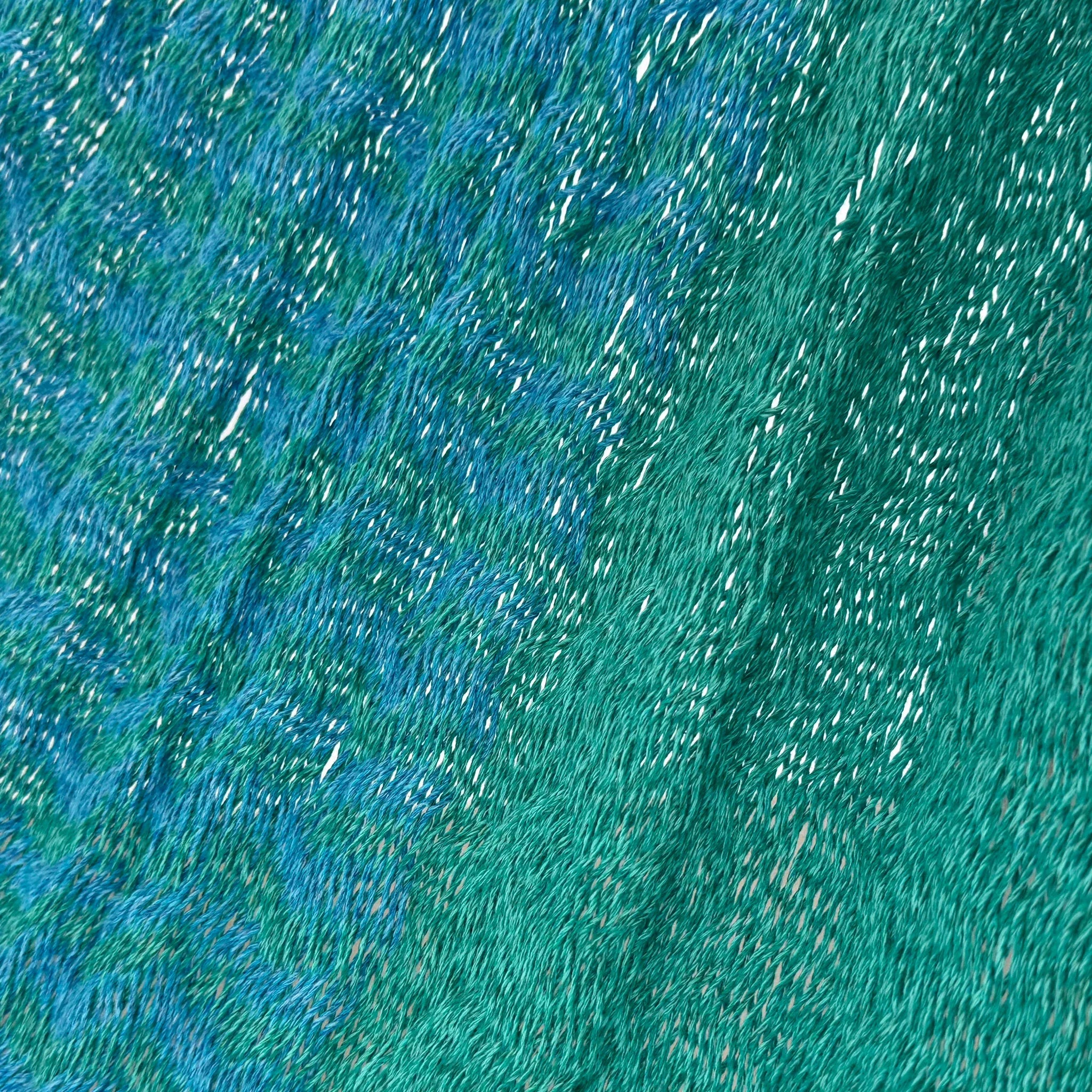 Detalle del tejido de algodón suave de la hamaca Yucateca artesanal modelo Azul Verdoso