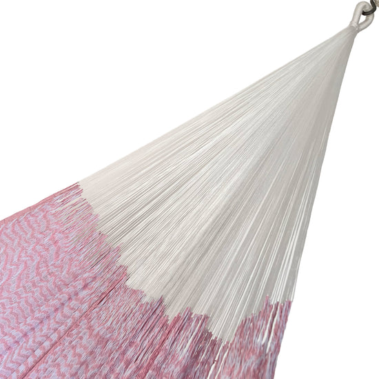 Brazo de hamaca Yucateca artesanal de algodón suave color blanco y rosa claro