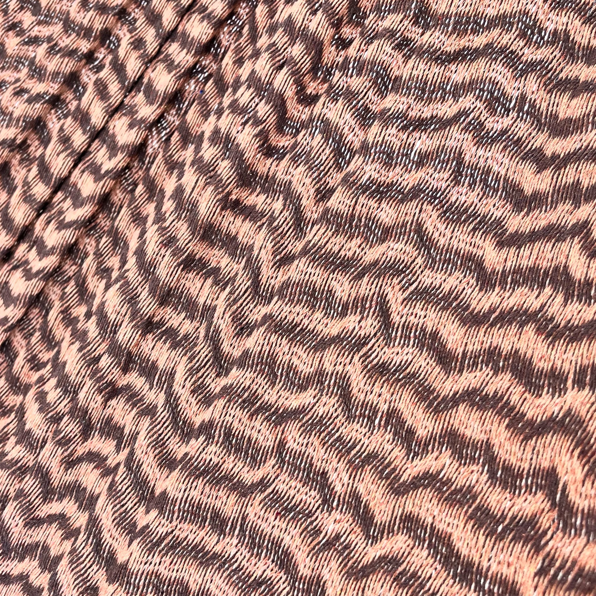 Detalle del tejido de algodón suave de la hamaca Yucateca artesanal café oscuro