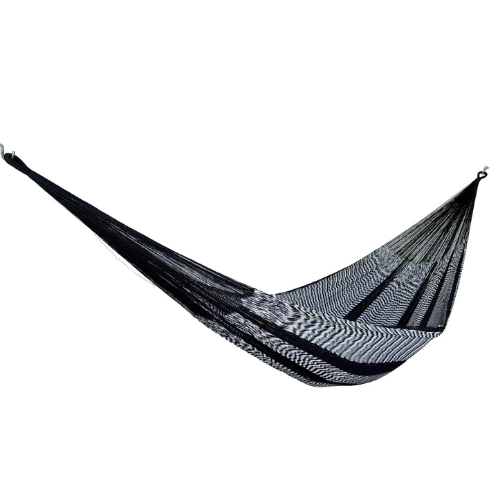 Hamaca Yucateca artesanal de algodón suave color negro y blanco vista lateral