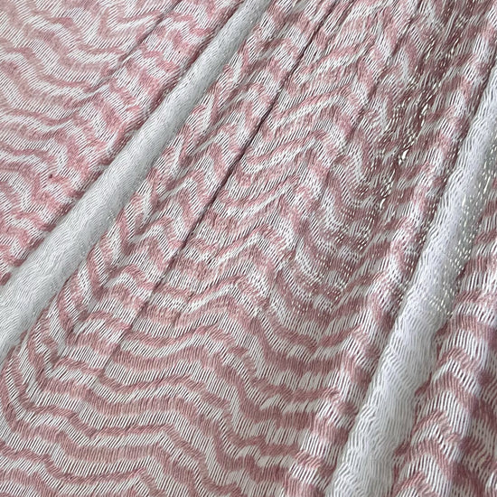 Detalle del tejido de algodón suave de la hamaca Yucateca artesanal rosa pastel