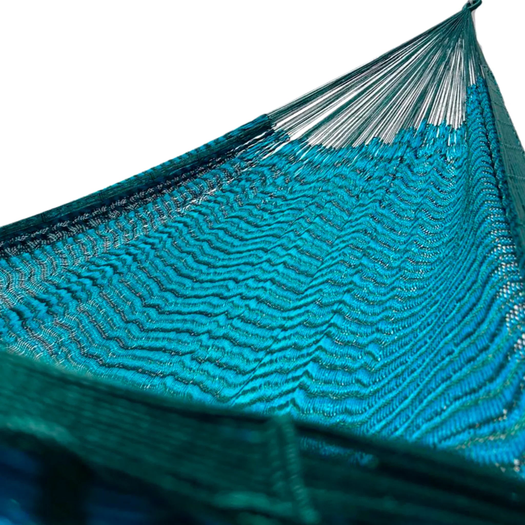 Interior de hamaca Yucateca de hilo 18 de nylon azul petróleo y verde mostrando el tejido y el brazo