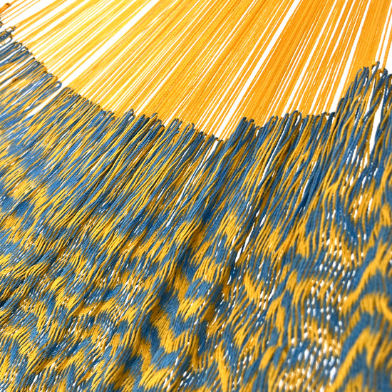 Unión entre cuerpo y brazo de hamaca Yucateca artesanal de nylon hilo 18 color amarillo y azul