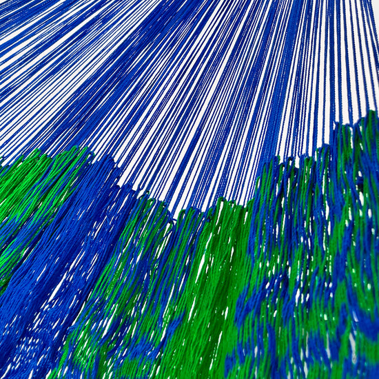 Unión entre cuerpo y brazo de hamaca Yucateca artesanal de nylon hilo 18 color azul y verde