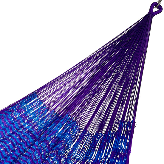 Brazo de hamaca Yucateca artesanal de nylon hilo 18 color morado y azul