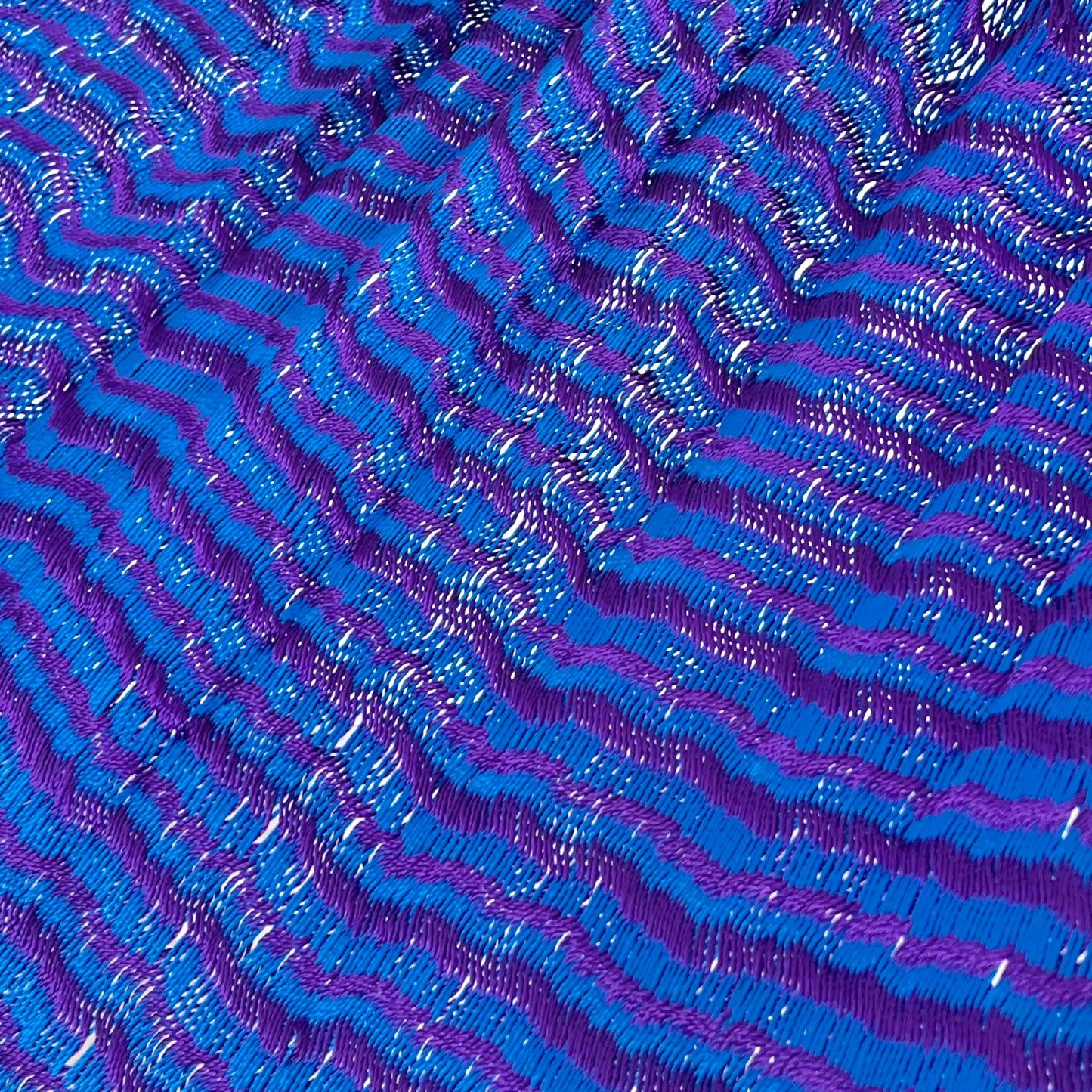 Detalle del tejido de nylon hilo 18 de la hamaca Yucateca artesanal morado y azul