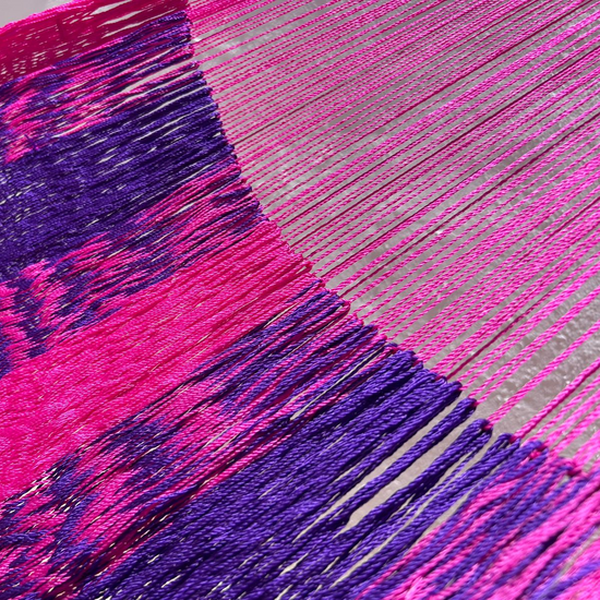 Unión entre cuerpo y brazo de hamaca Yucateca artesanal de nylon hilo 18 color morado y rosa