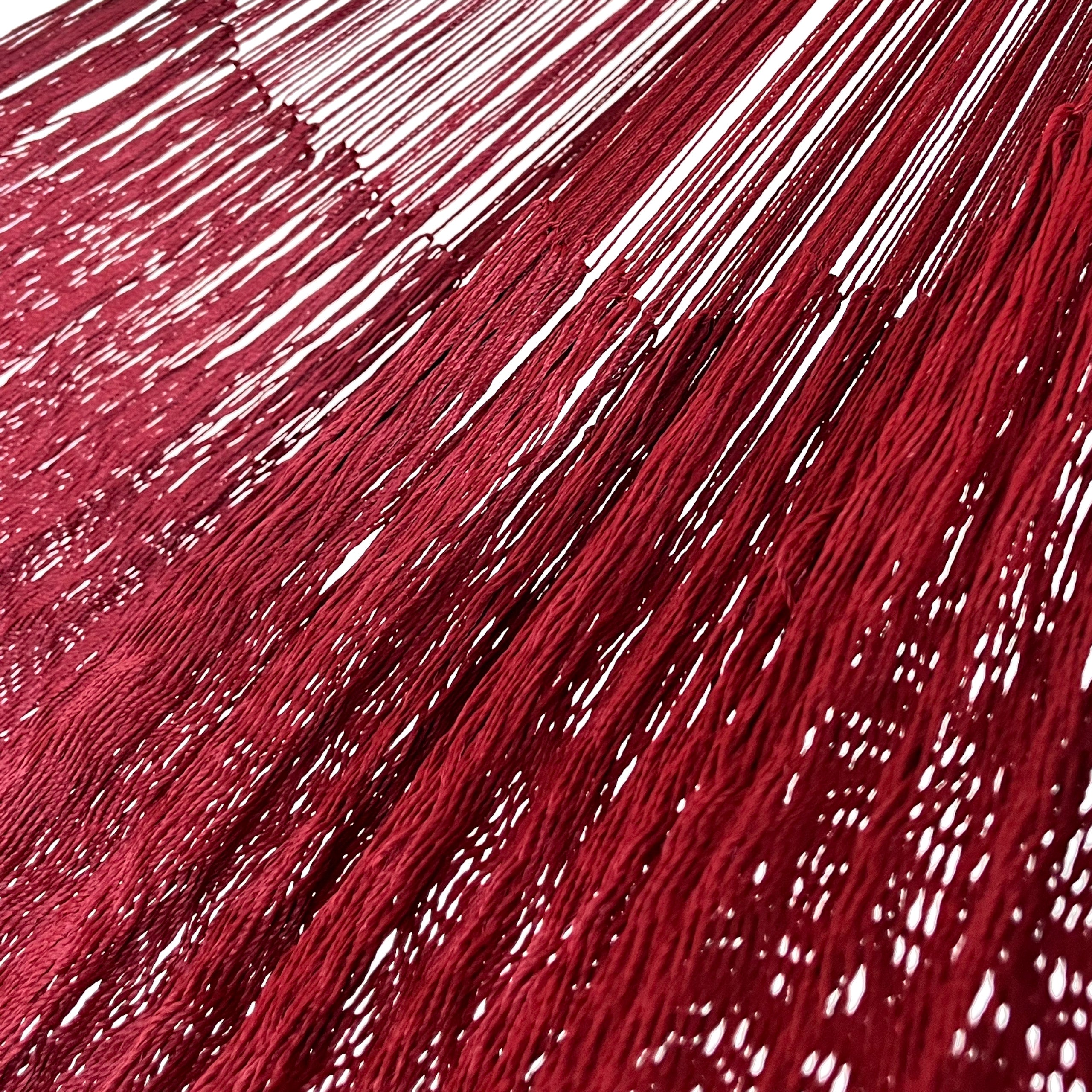 Unión entre cuerpo y brazo de hamaca Yucateca artesanal de nylon hilo 18 color rojo