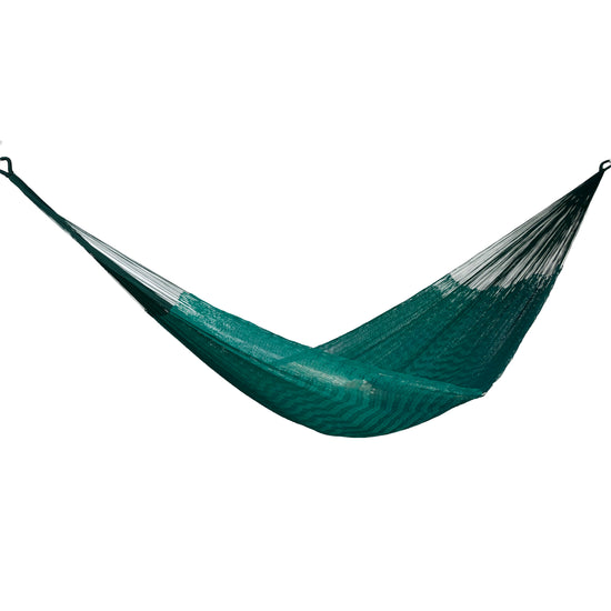 Hamaca Yucateca artesanal de nylon suave color verde oscuro vista lateral