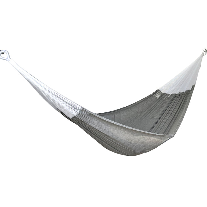 Hamaca Yucateca artesanal de algodón King Size color gris vista lateral