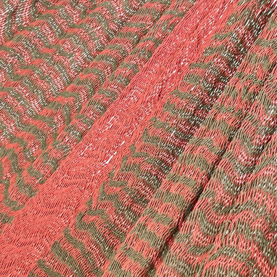 Detalle del tejido de algodón suave de la hamaca Yucateca artesanal rojo y verde