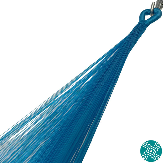 Brazo de hamaca artesanal Yucateca de nylon azul claro