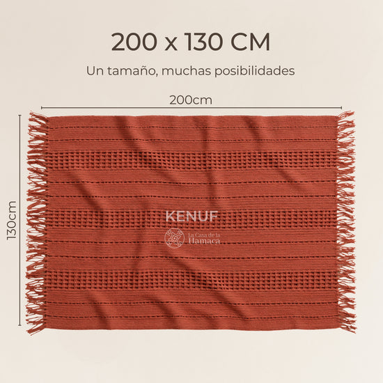 Manta mexicana de algodón color terracota extendida mostrando medidas de 200 x 130 cm