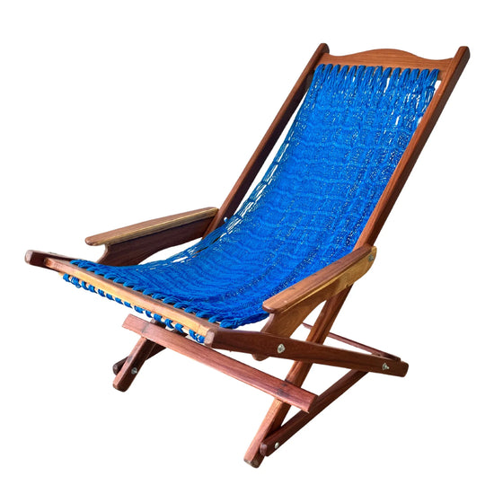 Silla mecedora artesanal plegable de Yucatán azul abierta vista del lado izquierdo